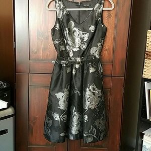 White House Black Market Dress size 4